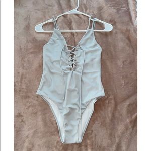 (PacSun☀️) One piece swimsuit *never worn!*